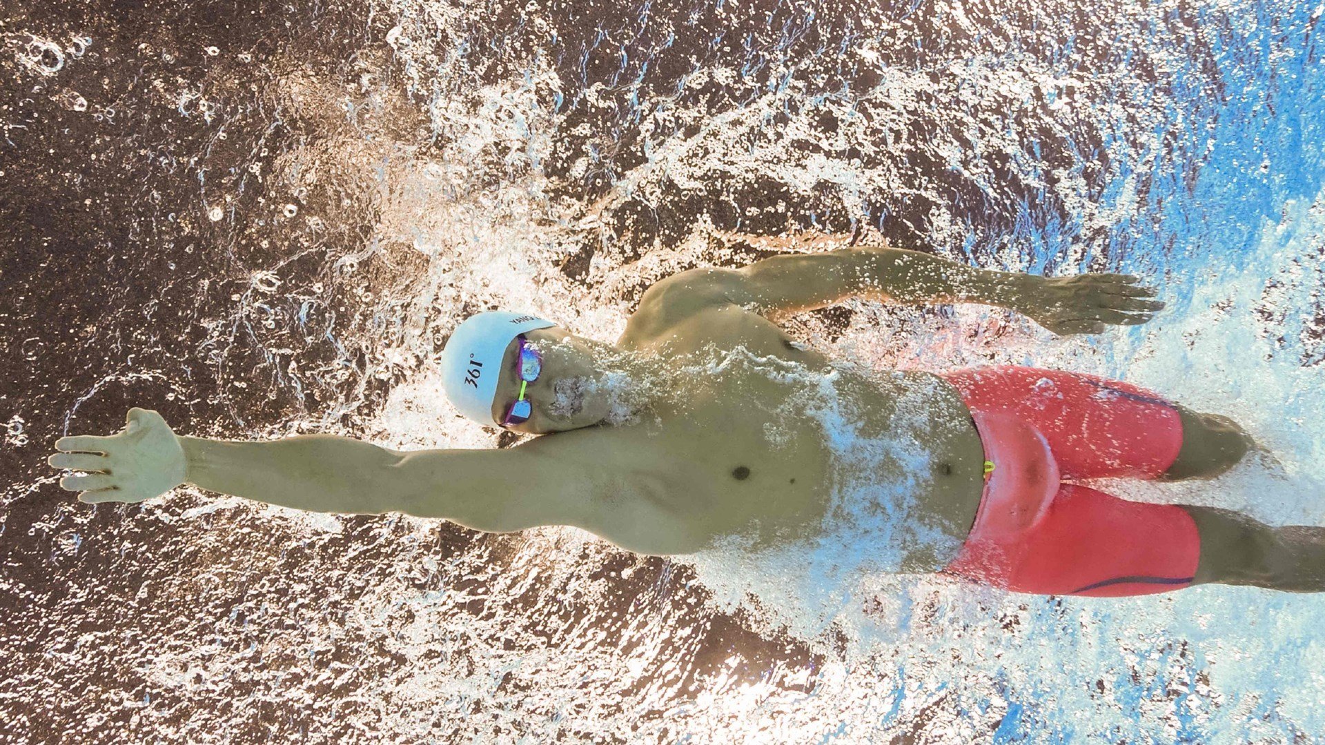 国际大学生城市跑接力赛 接力棒传遍多国高校之间